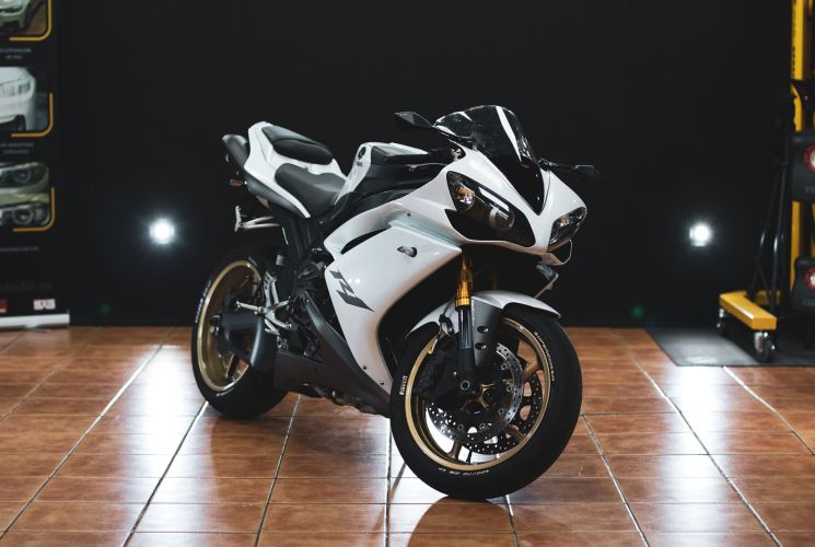 Yamaha R1