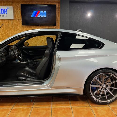 BMW M4 42